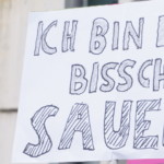 g20-Protestschild nach den Krawallen